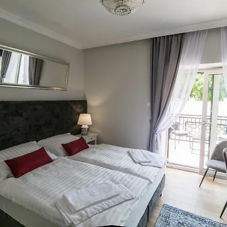 Am Kastiel & Restaurant 招待所