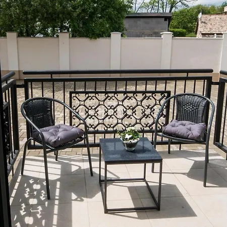 招待所 Am Kastiel & Restaurant